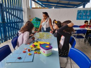 Escola Municipal Olga Gil promove diversão nos intervalos