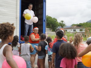 Fundo Social de Solidariedade entrega 2.200 brinquedos