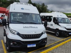 Ubatuba recebe duas vans adaptadas do Governo do Estado