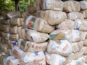 Mais de 1700 cestas de alimentos são distribuídas para comunidades de Ubatuba