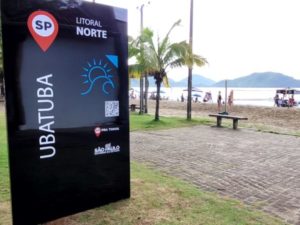 Ubatuba recebe totens de informações turísticas do Governo Estadual