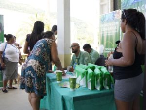 Energia com Cidadania entrega geladeiras para vítimas das chuvas