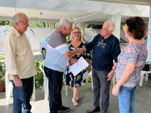 Prefeitura entrega Títulos de Legitimação Fundiária a moradores de edifício no Tenório