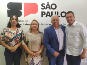 Prefeitura articula em SP projetos habitacionais para Ubatuba