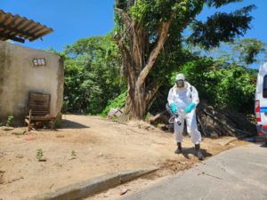 Vigilância em Saúde realiza nebulização contra dengue na Estufa II