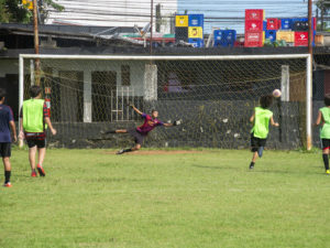 Bola na rede: final da categoria dentinho promete muitos gols