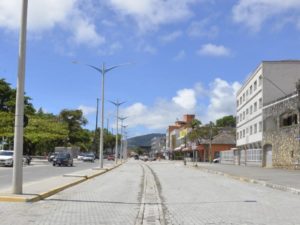 Avenida Iperoig é liberada 100% para tráfego