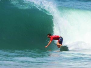 Associação de surf divulga calendário municipal de 2024