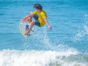 Atleta de Ubatuba representará o Brasil no mundial de Skimboard