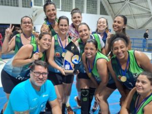 Municipal de Vôlei premia equipes vencedoras da edição 2024