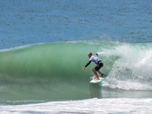 Pro Surf consagra jovens talentos, profissionais e atletas veteranos