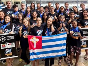 Ubatuba conquista 39 medalhas em Torneio Regional de Natação