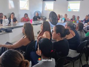Equipe de Odontologia de Ubatuba participa de palestra educativa