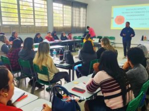 Formação continuada discute Currículo Paulista sob visão de Ubatuba