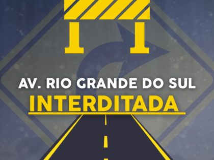 Avenida Rio Grande do Sul é interditada após alagamentos em Ubatuba