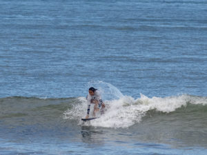 Ubatuba recebe etapa do Circuito Paulista de Surfe de Base