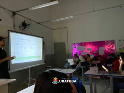 CRAS Oeste inicia ações do Maio Laranja com palestra em Escola Estadual