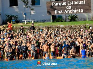Aquamundo Ilha Anchieta reúne 850 nadadores em Ubatuba