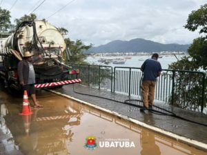 Sec. de Infraestrutura atua na drenagem da Estrada do Caisão