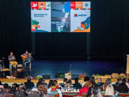 Abertura da Semana de Educação de Ubatuba tem palestra e homenagens