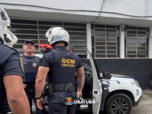 Com apoio de imagens do COI, GCM conduz homem à delegacia por tráfico
