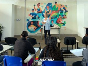 Secretaria da Juventude debate prevenção à violência contra a mulher
