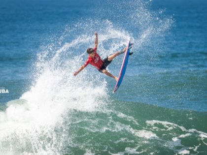 Kalani Robles disputa Mundial e ajuda conquistar bronze por equipes